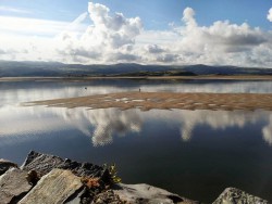 Borth Y Gest